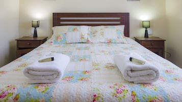 Standard Cabin, 2 Bedrooms | 2 bedrooms, free WiFi