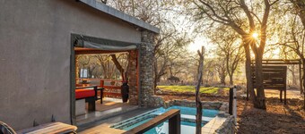 Foxy Crocodile Bush Lodge & Kruger Safaris