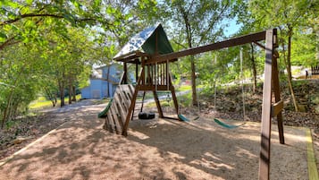 Children’s play area – outdoor