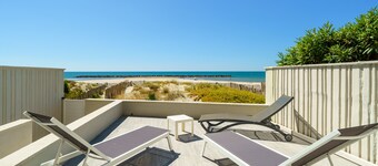 Appart T3 for 6 people DRC, in front of the sea with private access direct beach