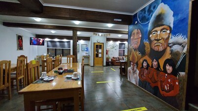 Hostal La Base