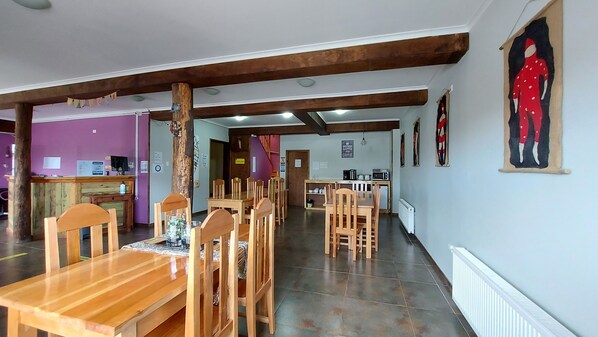 Flat-screen TV - Hostal La Base (Natales)