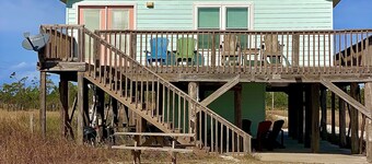 STEPS from the Beach - Private Access! -As Seen On TV- Accommodates 9
