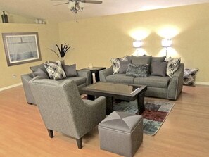 Smart TV, DVD player, books, stereo