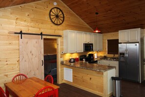 Fridge, microwave, oven, stovetop - Beautifully remodeled one bedroom cabin. (Sevierville)
