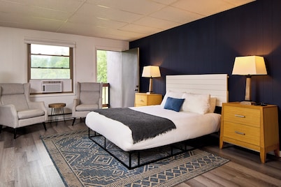 Catskill Seasons Inn
