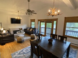 Apartment, 3 Bedrooms | Living area | 30-inch flat-screen TV with cable channels, TV