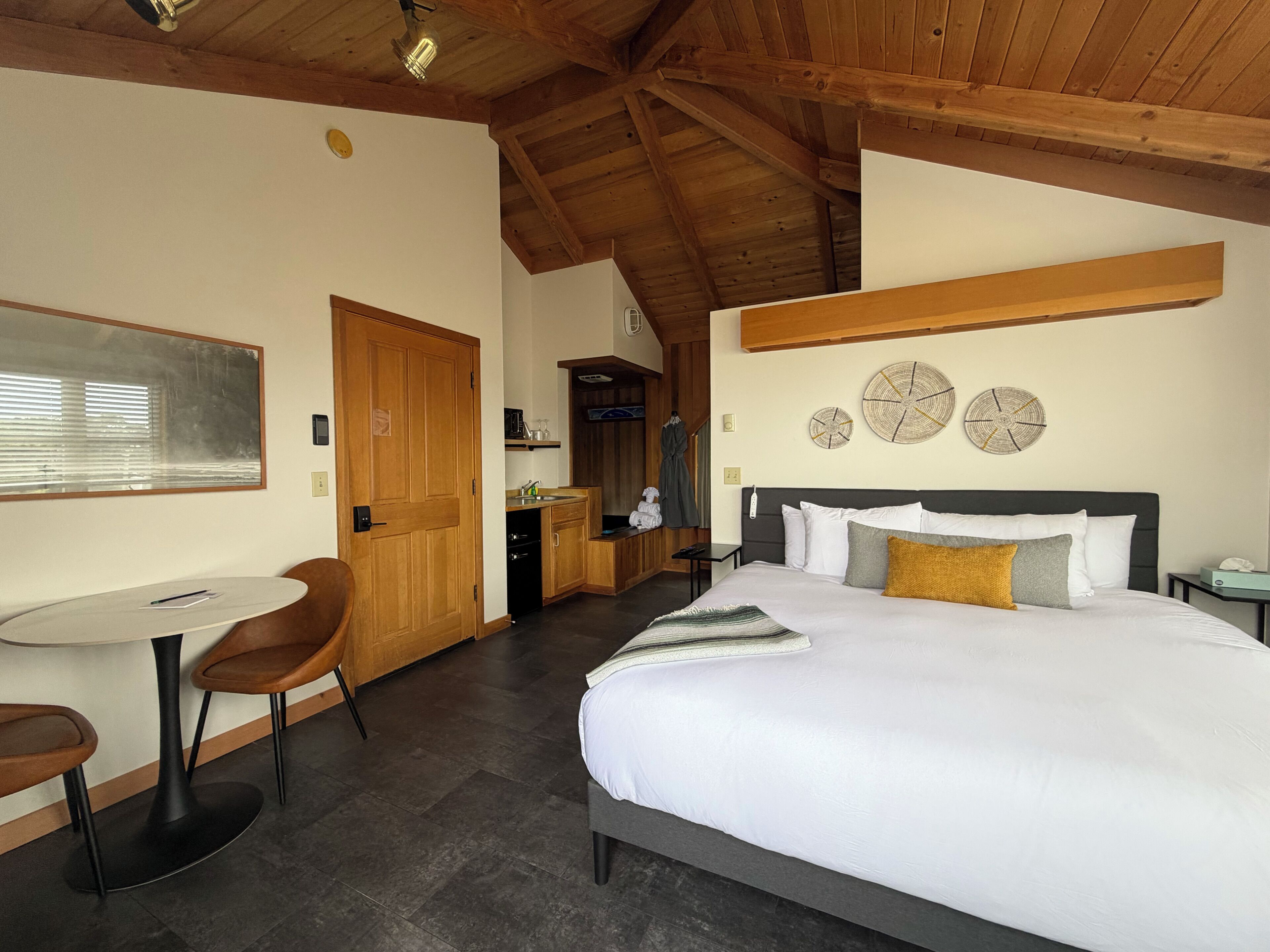 Luxe Captain King | WiFi (free), bed sheets