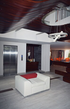 Lobby sitting area - Hotel Avanty (Ipiales)