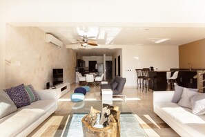 Flachbildfernseher, DVD-Player