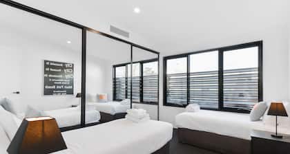 Boutique Stays - County Down, Port Melbourne