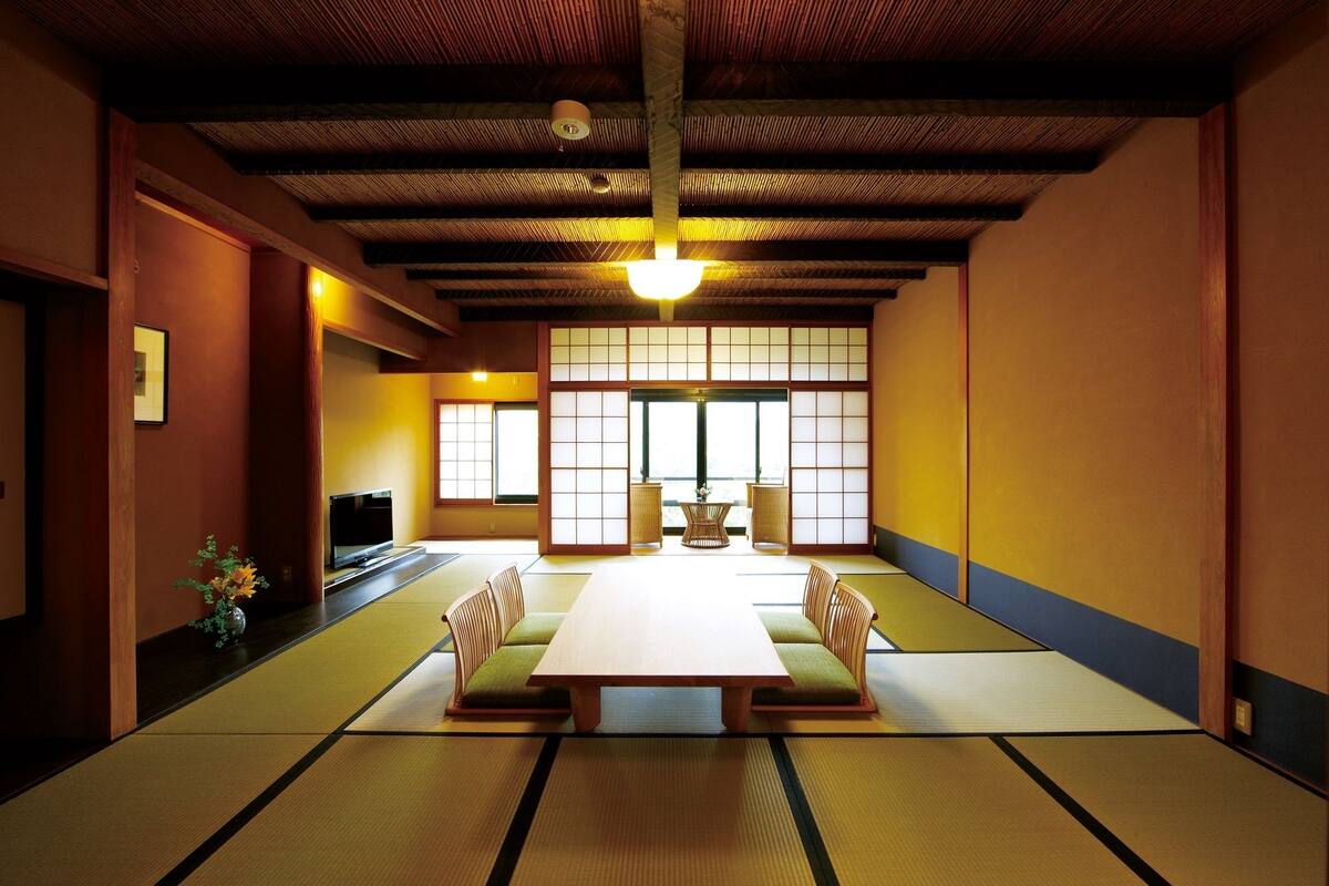 Japanese Style Room with Separate Sitting Area, up to 4 Guests, Garden View | Premium bedding, down duvets, individually decorated