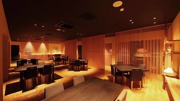 Breakfast, dinner served; Japanese cuisine, garden views