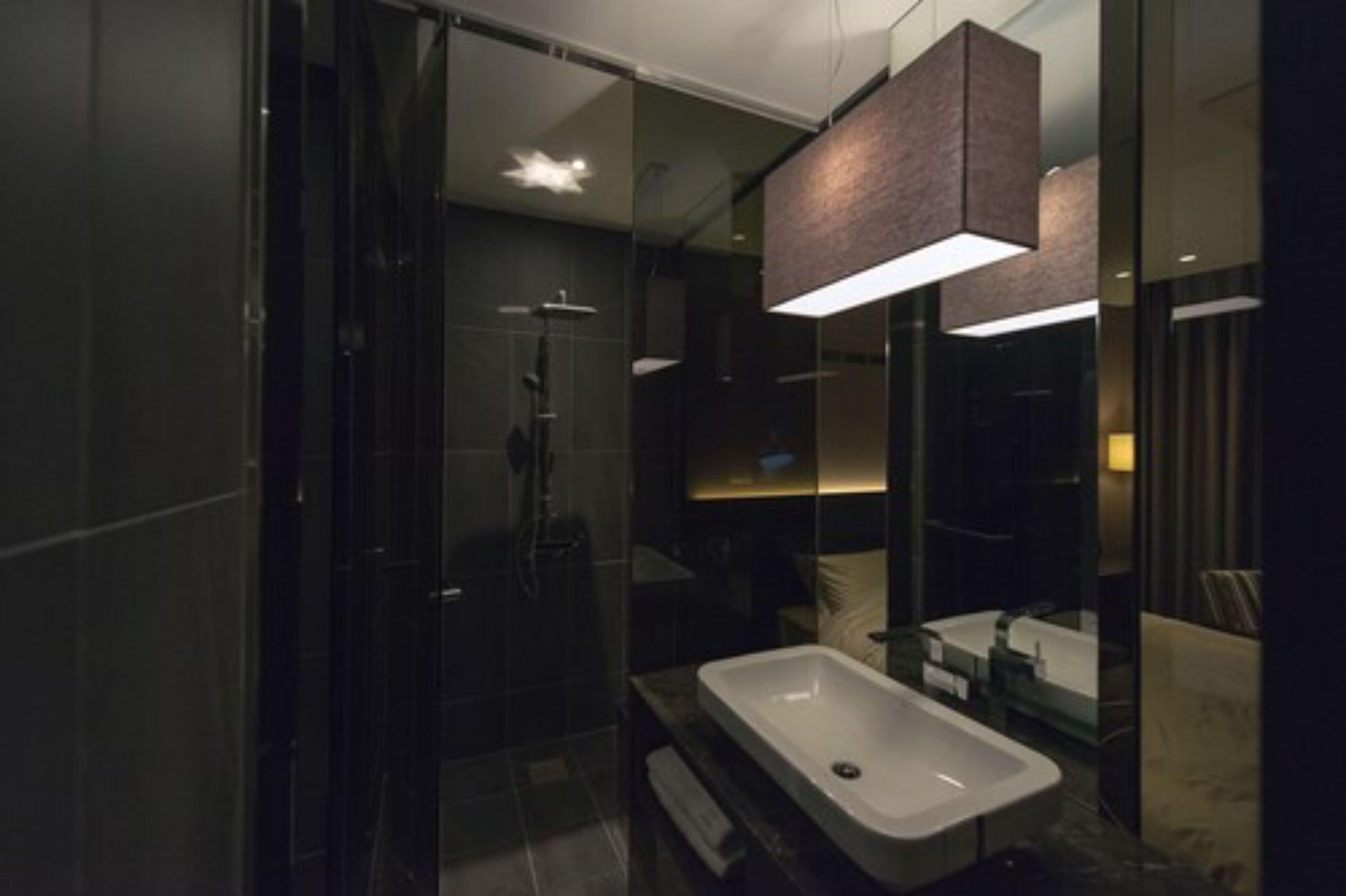 premium bedding, down duvets, minibar, in-room safe