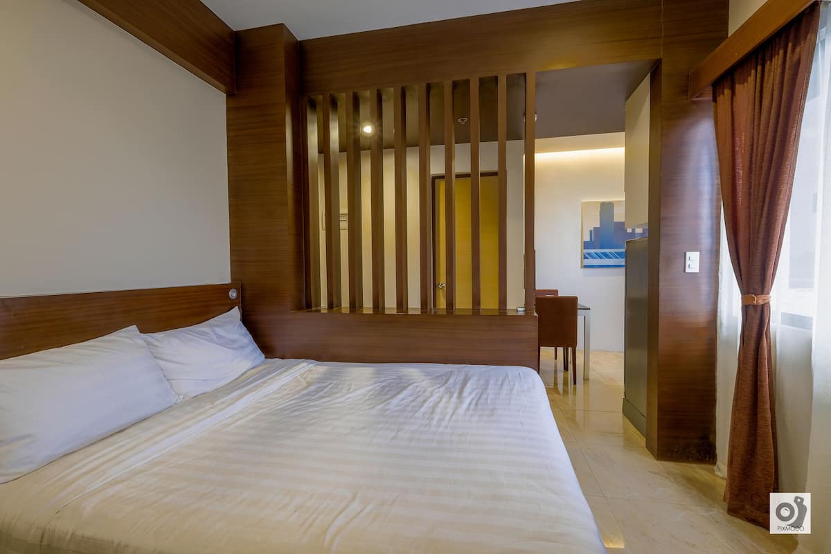 Suite | Ropa de cama de alta calidad, edredón y minibar