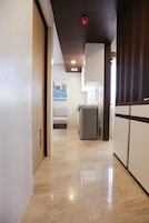 Suite | Ropa de cama de alta calidad, edredones de plumas, minibar y caja fuerte