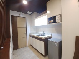 Private kitchenette