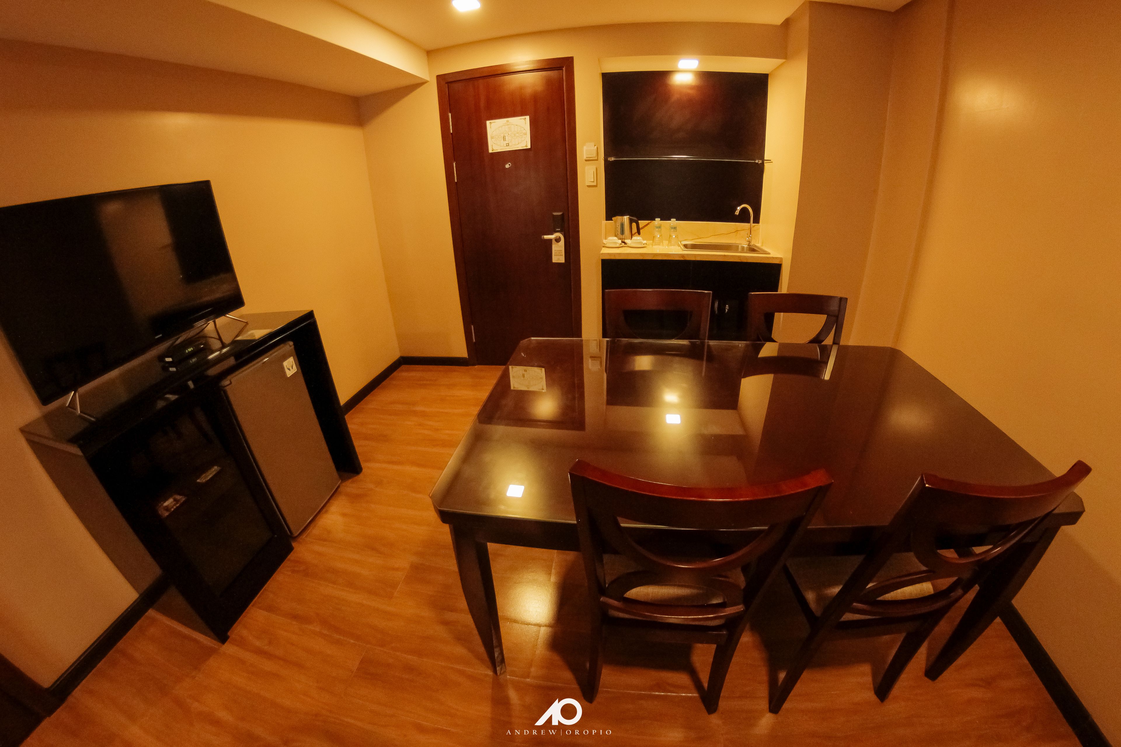 imperial suite (west wing) | minibar, in-room safe, individually furnished, desk