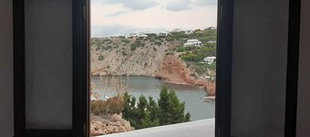 Holidays 1st sea line in Cala Morell, Menorca