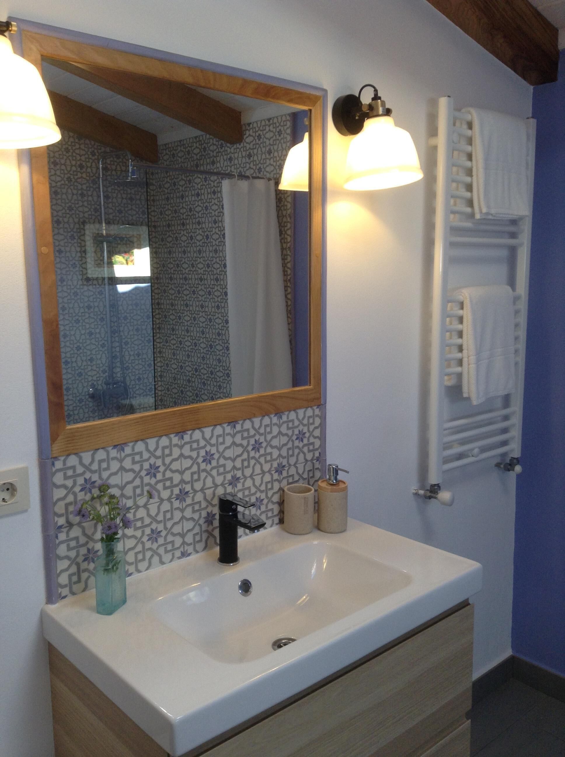 Hair dryer, towels