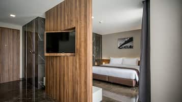 Junior Suite | Minibar, in-room safe, free WiFi