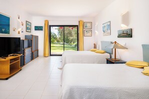5 Schlafzimmer, Bügeleisen/Bügelbrett, kostenloses WLAN, Bettwäsche