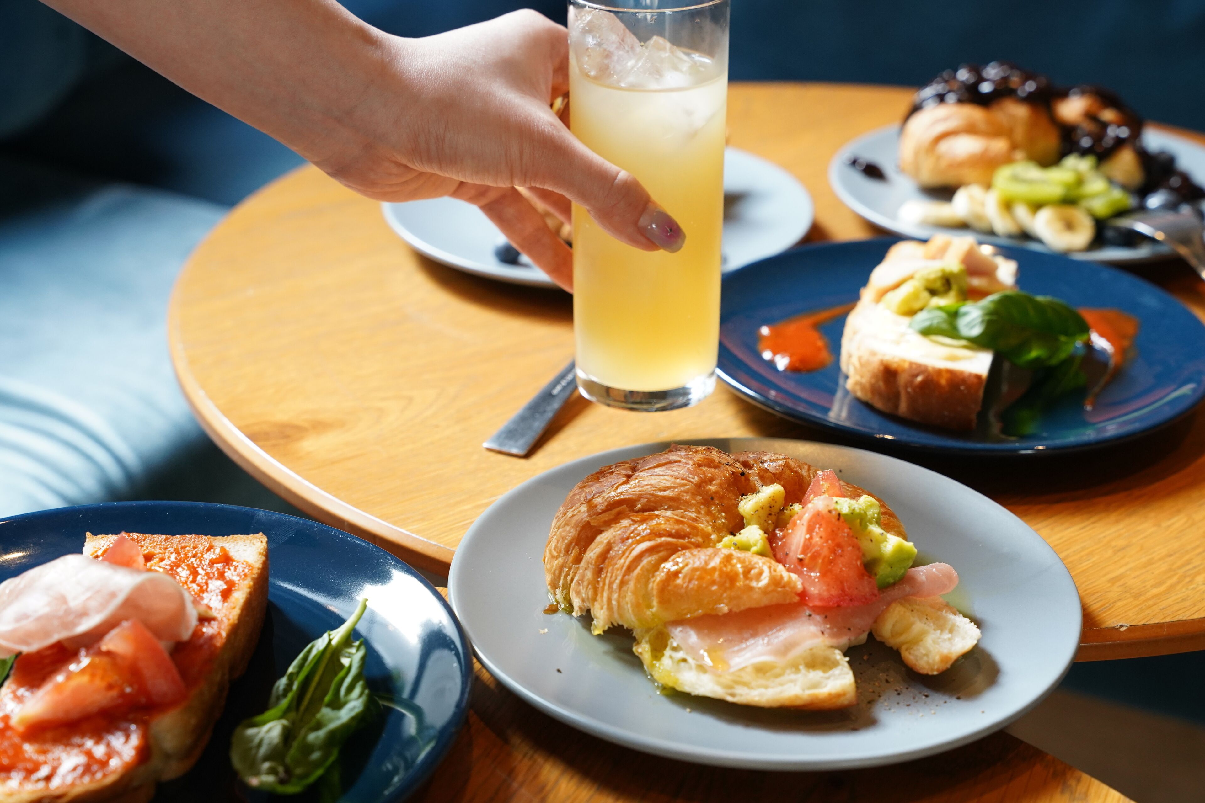 Photo - Hotel She, Osaka