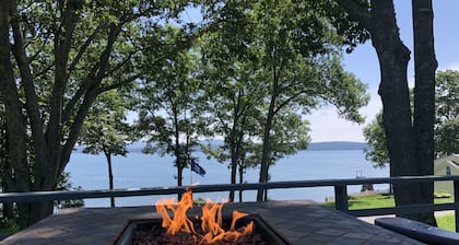 SeaScape-Trenton Oceanfront very close to Acadia Nat'l Park in tranquil setting