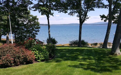 Kaunis Trenton Oceanfront lähellä Acadia Nat'l -puistoa rauhallisessa ympäristössä