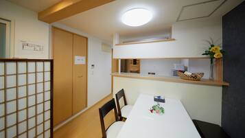 Ferienhaus (Private Vacation Home) | Bügeleisen/Bügelbrett, kostenloses WLAN, Bettwäsche