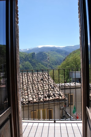 Interni