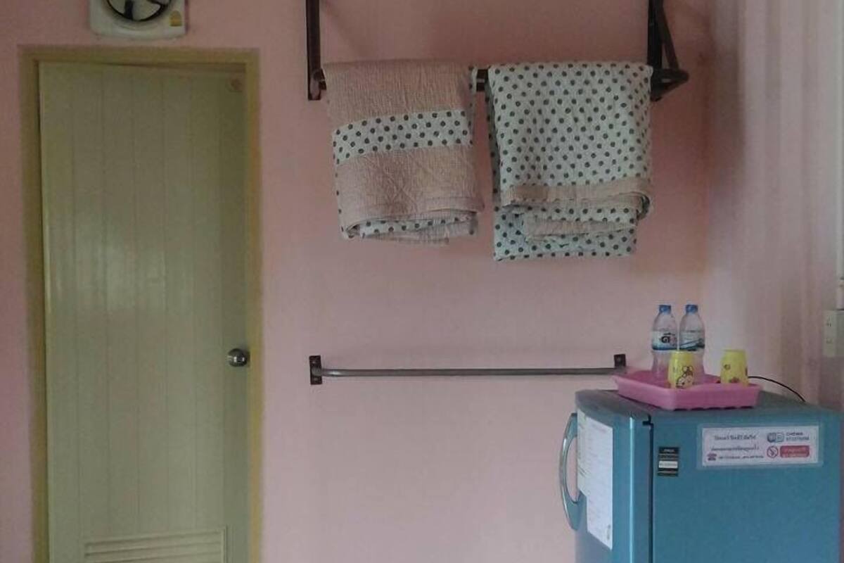 Container | Room amenity