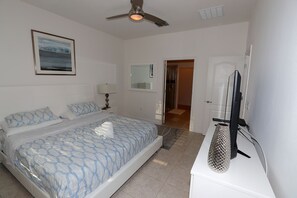 5 chambres, fer et planche à repasser, accès au Wi-Fi (inclus)