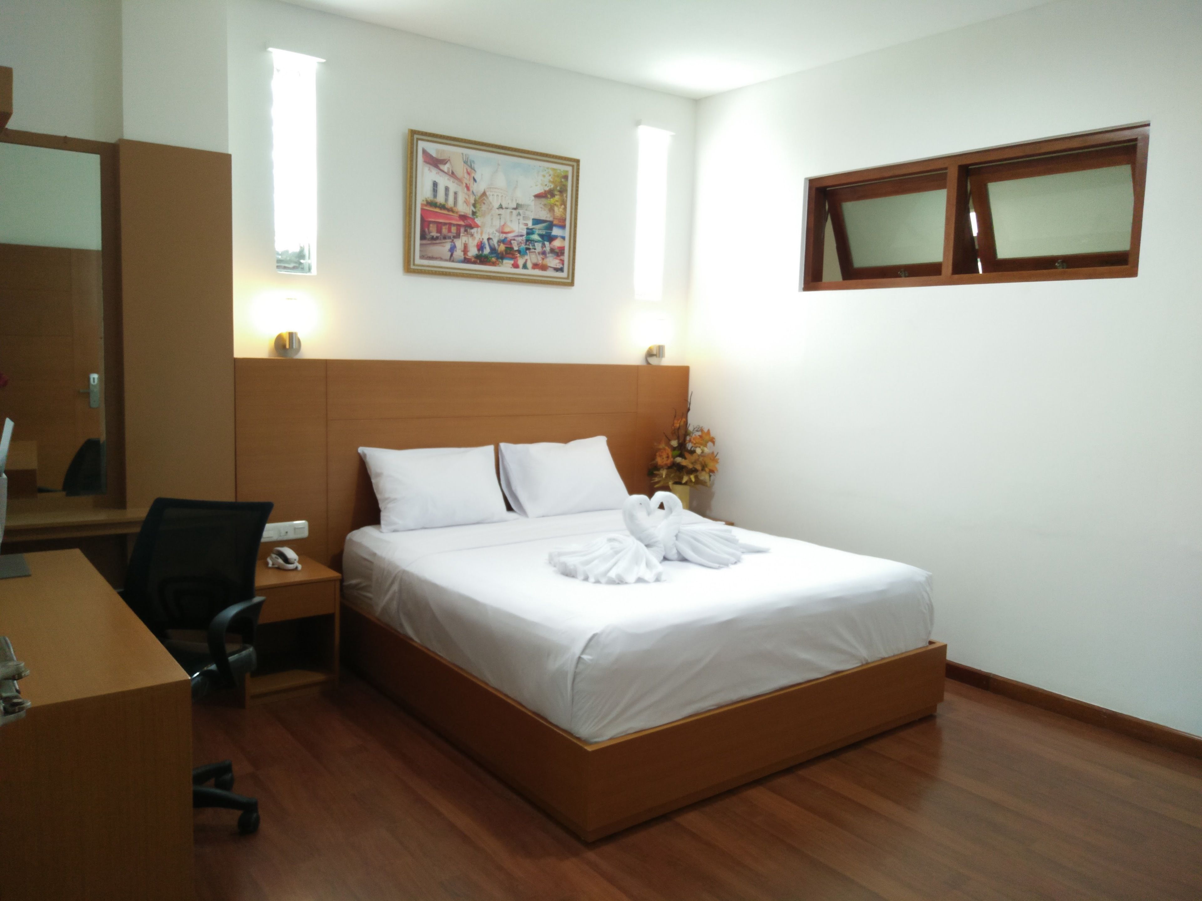 Habitación doble estándar | Escritorio, wifi gratis y ropa de cama 