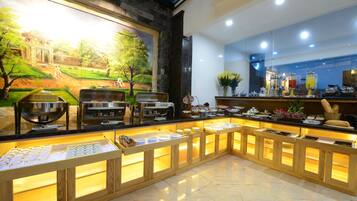 Desayuno a la carta diario (VND 50000 por persona)