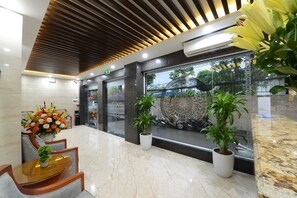 Lobby - Blue Hanoi Inn City Hotel (Hanoi)