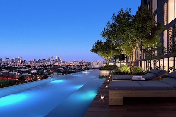 Outdoor pool, open 8:00 AM to 10:00 PM, pool loungers