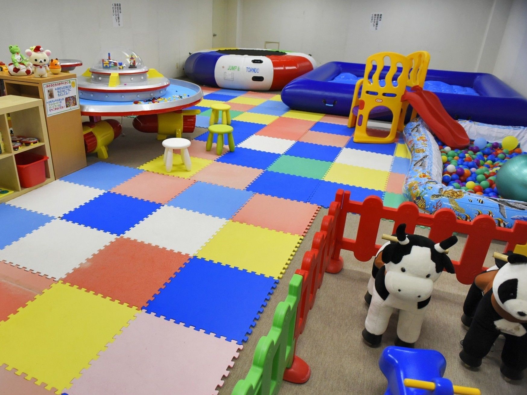 children’s play area – indoor