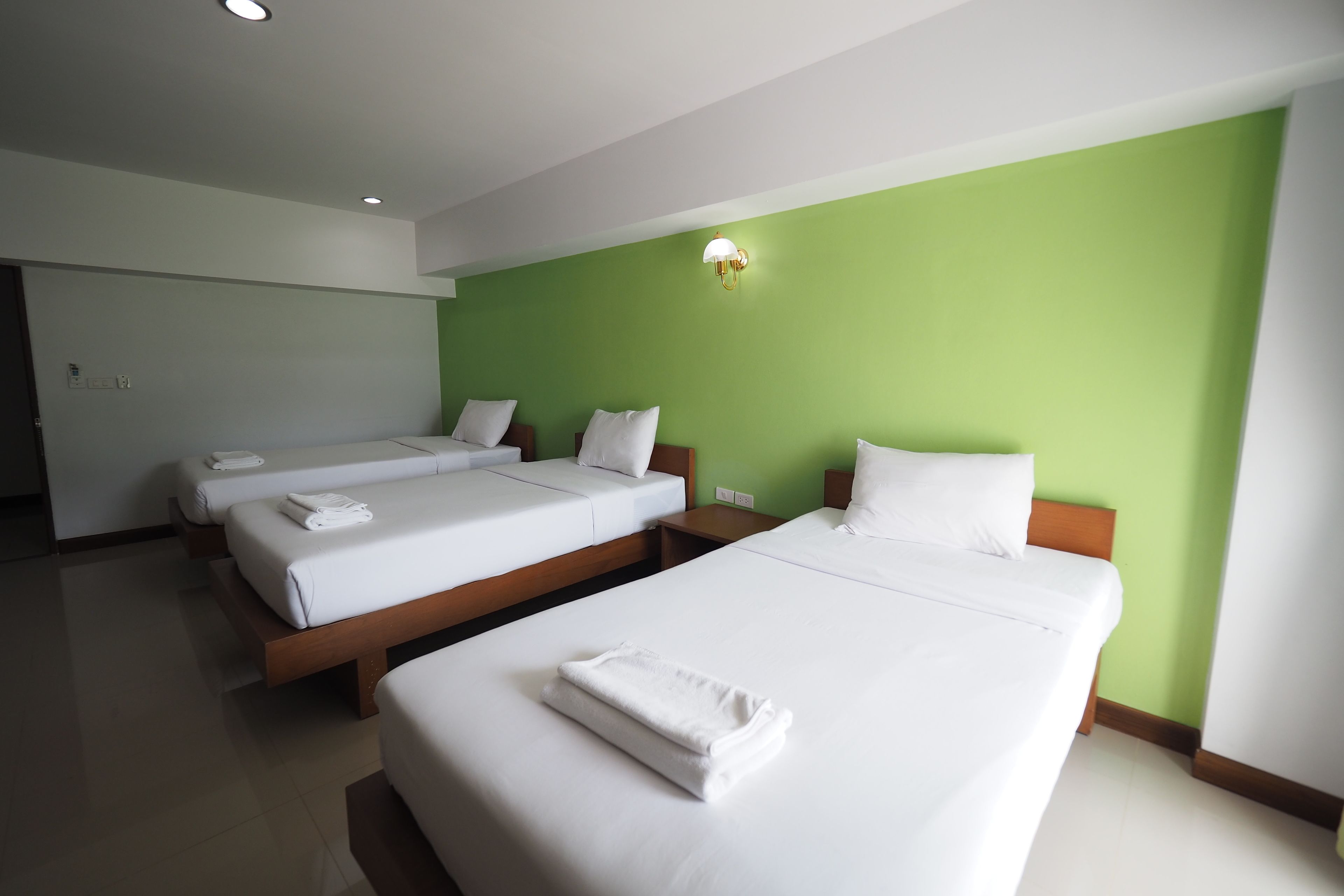 standard triple room | free wifi
