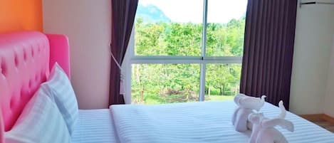Deluxe Double Room | Blackout curtains, rollaway beds, free WiFi
