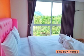 Deluxe Double Room - The Box House (Krabi)
