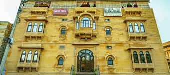 Hotel Marina Mahal