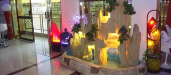 Golden Zambezi Lodge