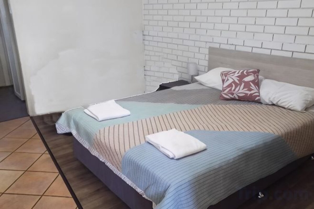 Queen Room Pet Friendly