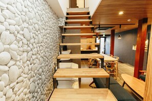 Standard Double Room | Living area | Flat-screen TV - Hibiki Tofukuji 5star (Kyoto)