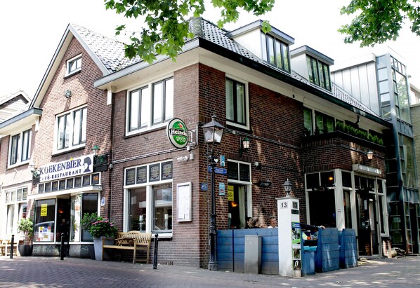 Front of property - Hotel Restaurant Koekenbier Abcoude (Abcoude)