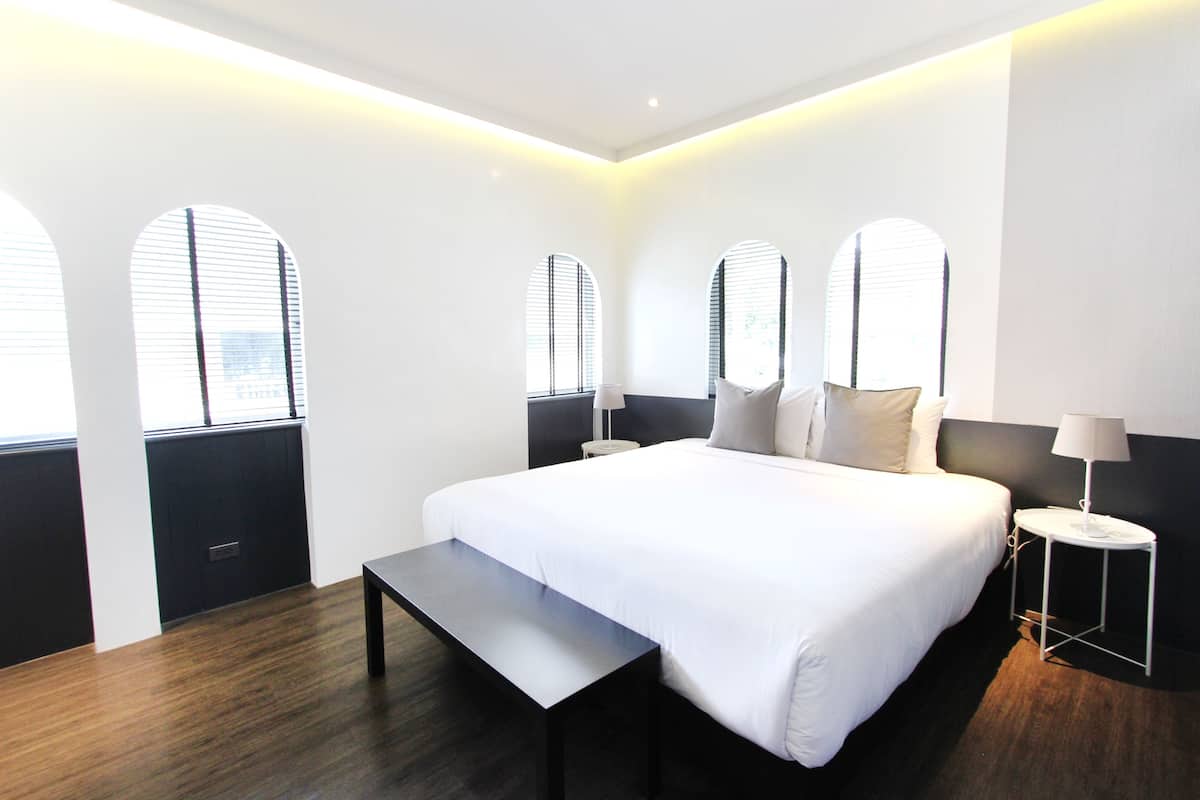 In-room safe, desk, iron/ironing board (on request), free WiFi