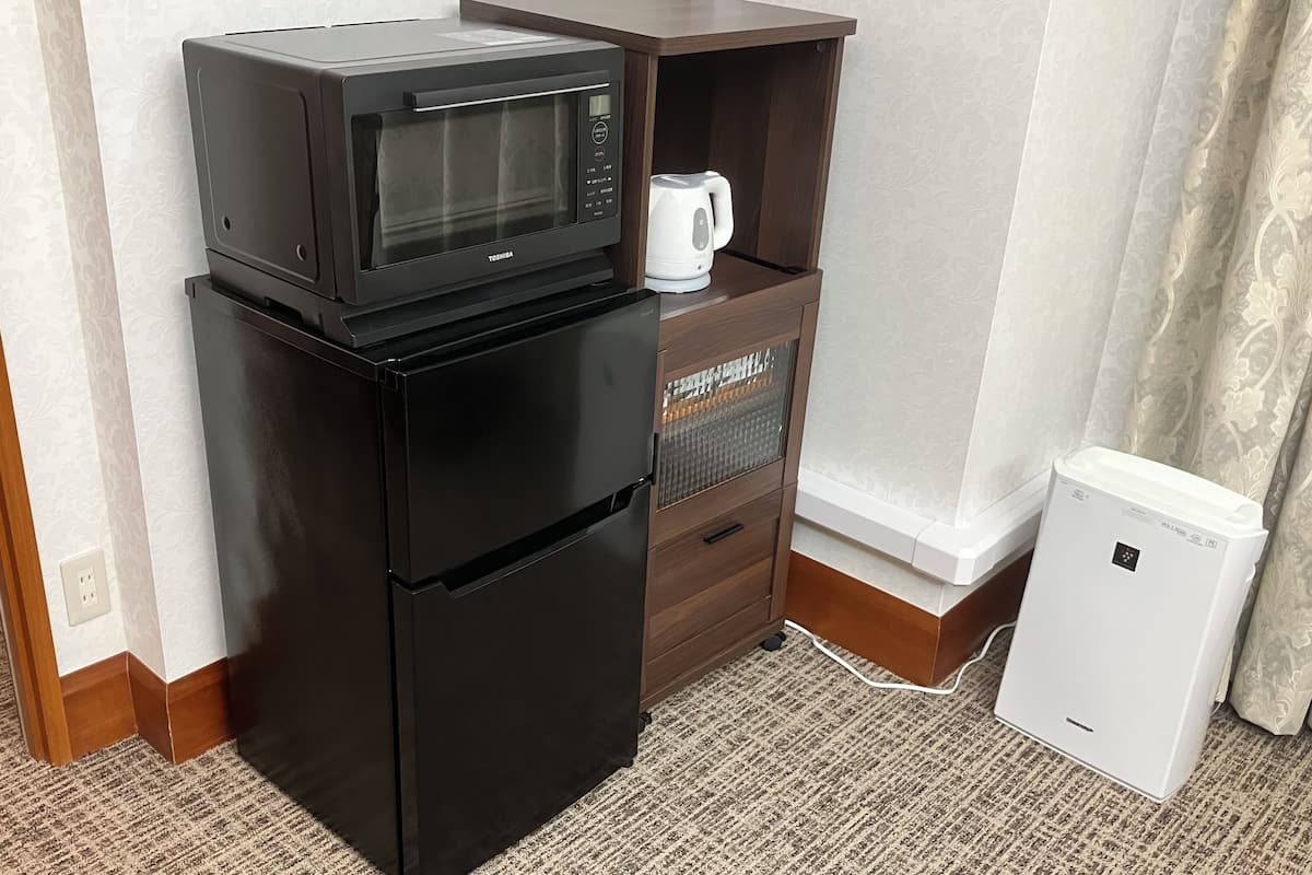 deluxe twin room, 6f, non smoking | desk, free wifi