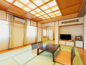 Traditionele kamer, niet-roken (Japanese Style) | Een bureau, gratis wifi