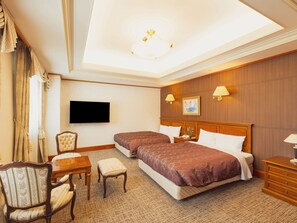 Deluxe-Zweibettzimmer, 2 Doppelbetten, Nichtraucher (6F) | Schreibtisch, kostenloses WLAN